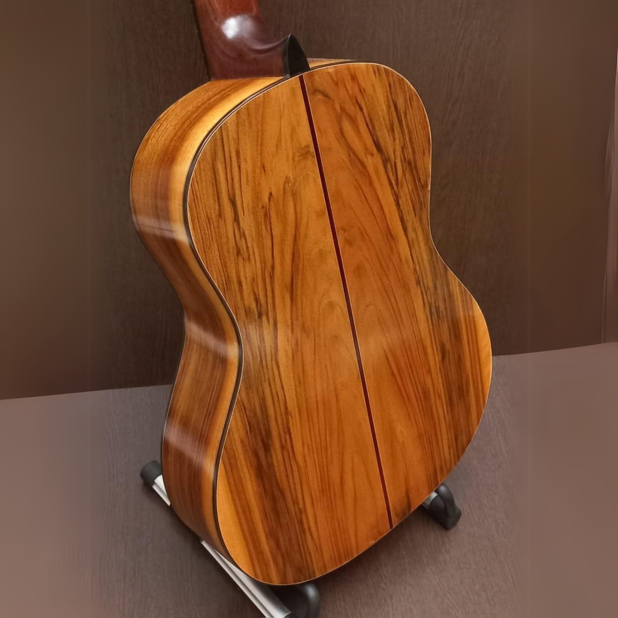 Robert Wissam Ram Model - Aged Split German Spruce