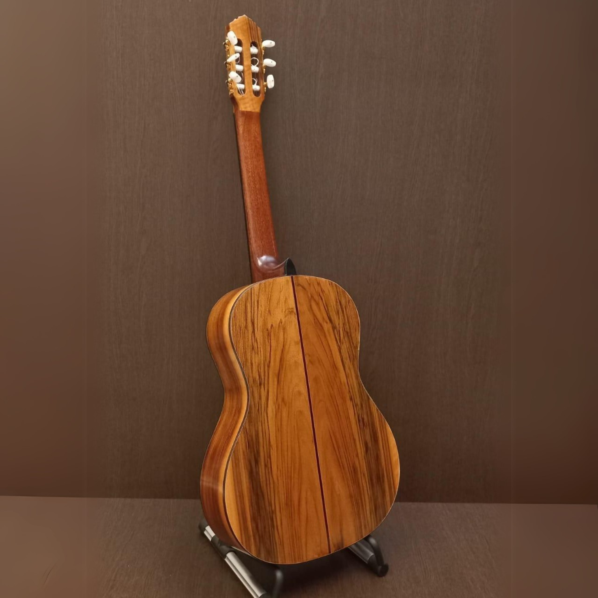 Robert Wissam Ram Model - Aged Split German Spruce